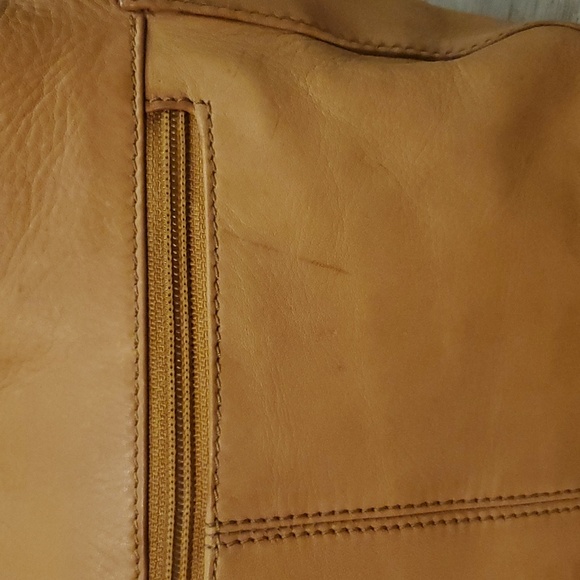 Large Vintage St John's Bay Genuine Leather Honey Camel Hobo Bag Purse Handbag - Picture 6 of 12